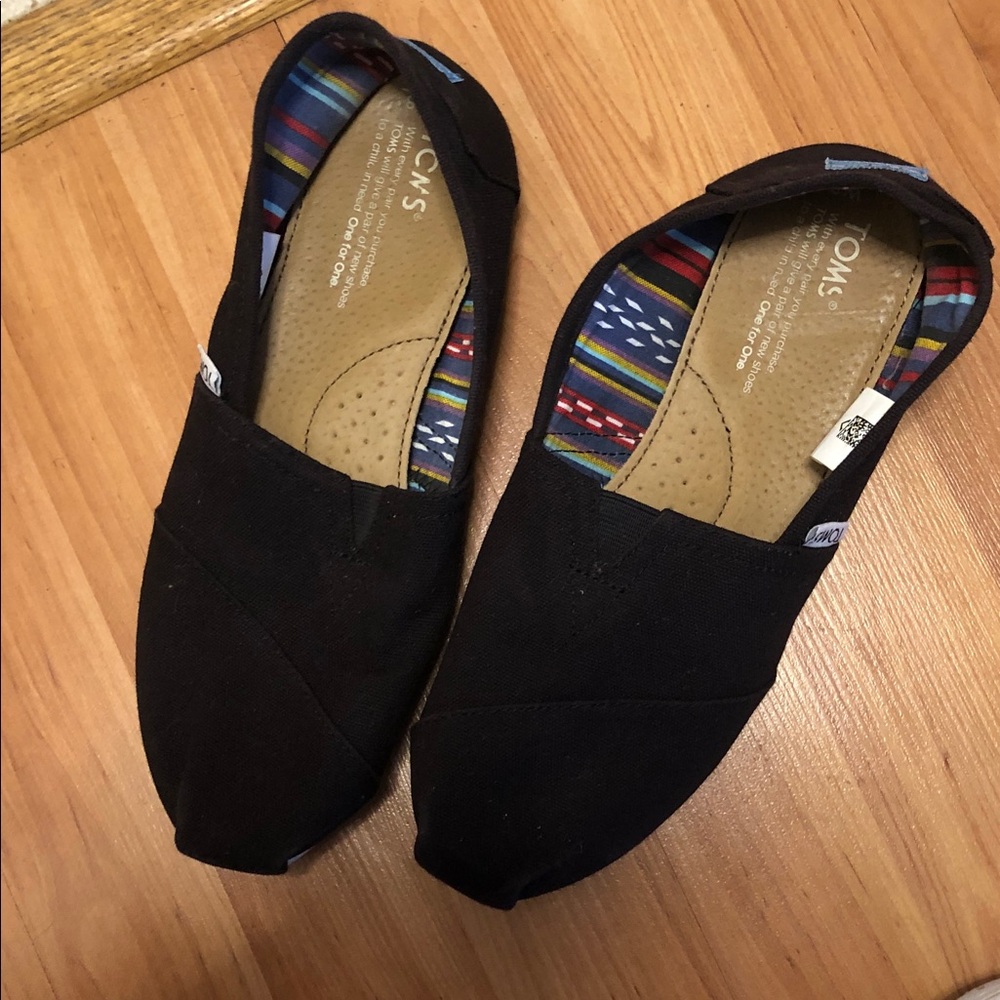 Toms flats women’s size 8